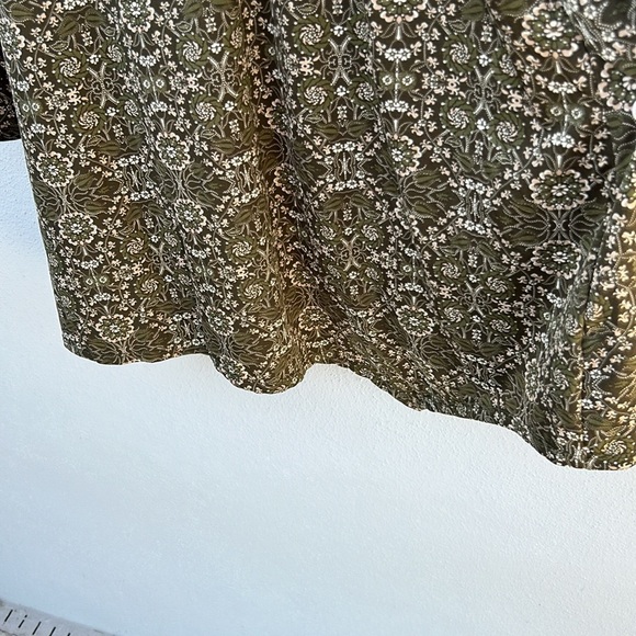 NY Collection Woman Green Tunic Asymmetrical Hem Detail Size 1X Plus - Picture 3 of 6